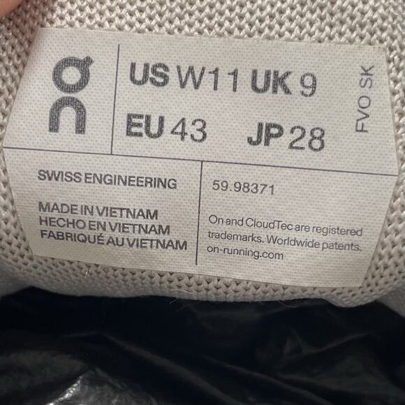 On Cloud 5 Running Shoes Womens Size 11 Lilac Purple Sneakers Low Lace Up - Picture 7 of 11